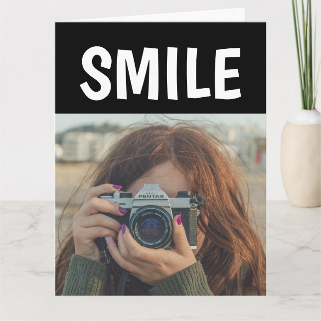 SMILE! DIN BIRTHDAY! GIRL CAMERA GREETING CARD KORT (Framsida)