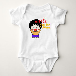 Smile du är unik – Söt tecknad baby bodysuit T Shirt