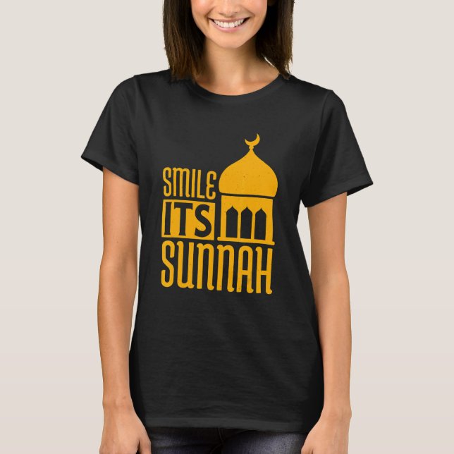 Smile its Sunnah T Shirt (Framsida)