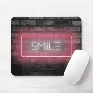 SMILE Rosa Neon-signaturmusknapp Musmatta