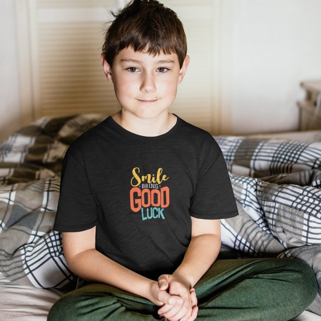 Smile, ta med Lycka till T Shirt (Skapare uppladdad)