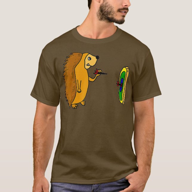 Smilenowees Lundny Hedgehog Throwing Darts T Shirt (Framsida)