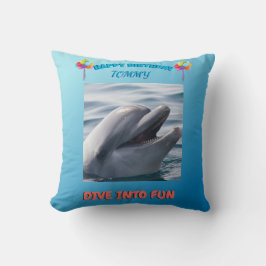 Smiling Dolphin Birthday Kudde