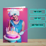 Smiling Drag Queen Funny Birthday Kort<br><div class="desc">Detta underbara kort är specifikt för drottningens vän eller familjemedlem (dra drottning eller annat) i ditt liv. Inuti har vi skrivit högernas meddelande för att tala just nu. Men bara i fodral behöver det något personligt, kan du anpassa det med ditt eget ord. Utformningen är i grafik, cyberpunk, popkonst stil,...</div>