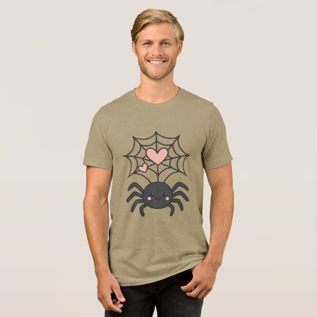 Smiling Spider Weaving a Heart Web Cute Halloween T Shirt (Framsida Full)