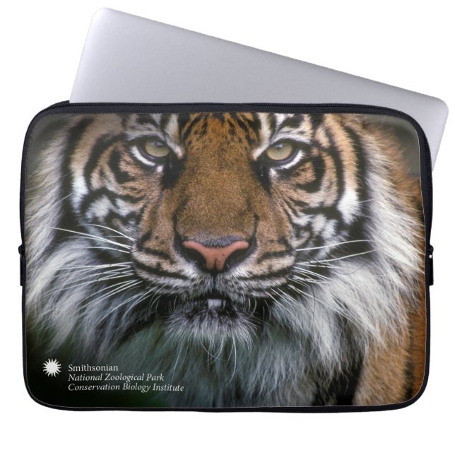 Smithsonian | Sumatran tiger Soyono Laptop Sleeve (Framsidan)