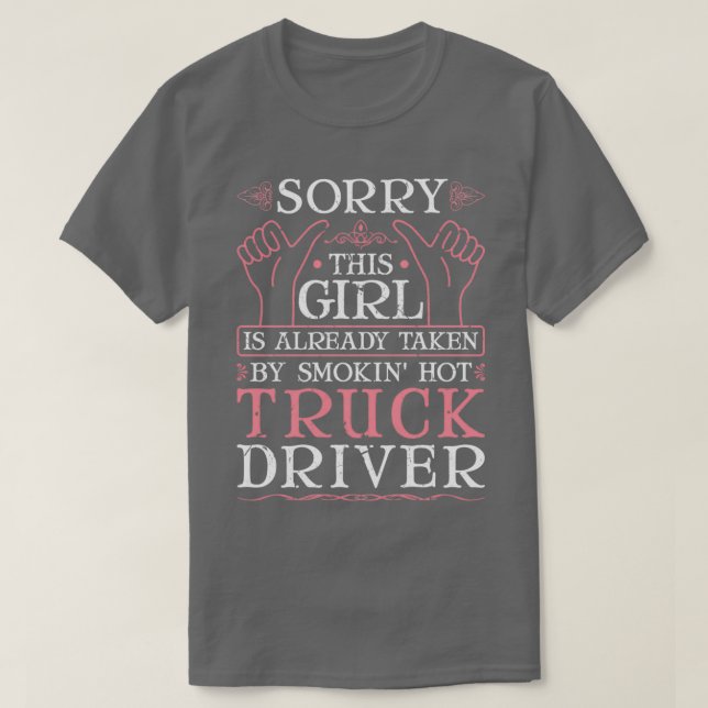 Smokin Hett Lastbil Driver Wife Girlkompis Trucker T Shirt (Design framsida)