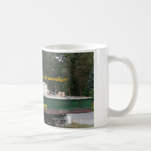 Smootheren kryssar omkring den roliga muggen kaffemugg
