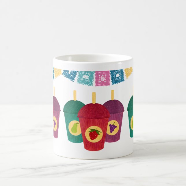 Smoothie Bliss: Avocado, jordgubbe och druvor Kaffemugg (Center)