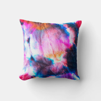 Smutsig konst. Ljusröd, lilac, rosa, gult färg. Kudde