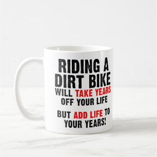 Smutsig motorcykel ger liv åt dina år Rolig mugg