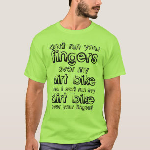 Smutsiga motorcykelfingrar Motocross Rollig T-shir T-shirt