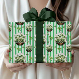Smyraggrön randig söt klöver St. Patrick dag Presentpapper