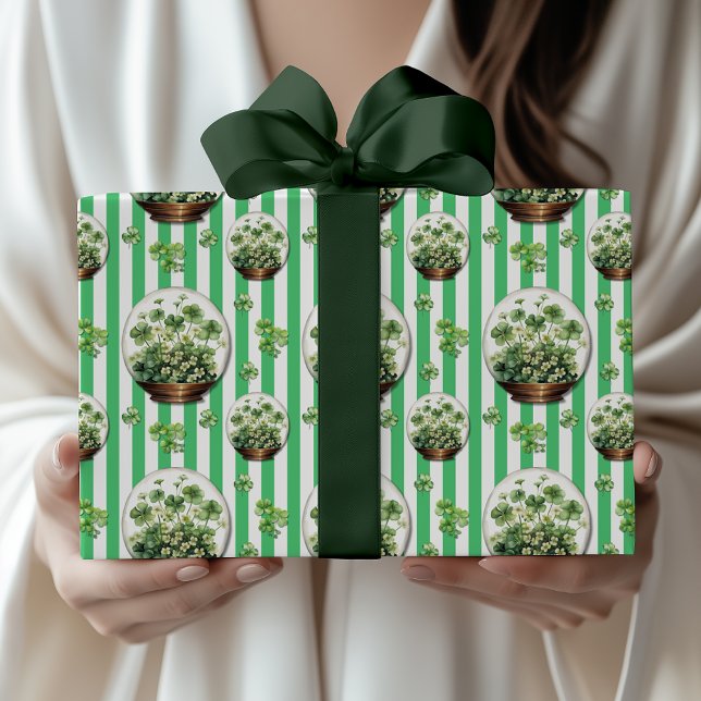 Smyraggrön randig söt klöver St. Patrick dag Presentpapper (Skapare uppladdad)
