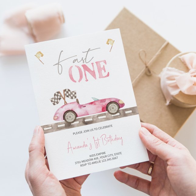 Snabb inbjudan att ringa en Retro-Tävling-bil på f (Skapare uppladdad)