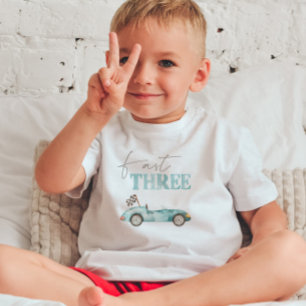 Snabbt tre blå Tävling-bilars födelsedag T-shirt
