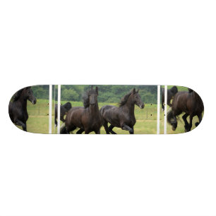 Snabbt växande FriesianhästSkateboard Skateboard Bräda 21,5 Cm