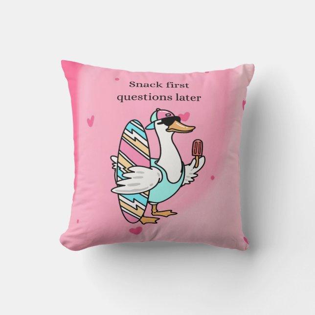 Snack First, Questions Later Pillow | Cool Duck wi Kudde (Framsida)