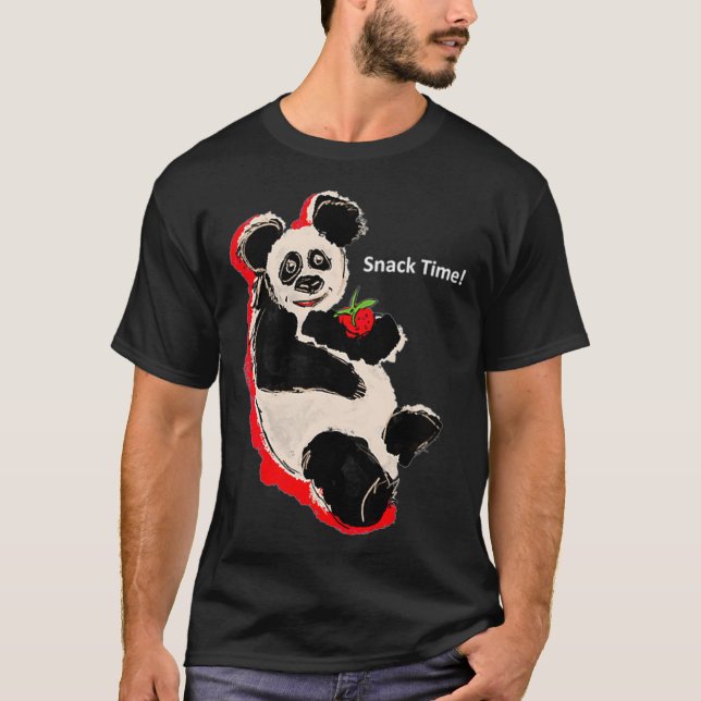 Snack TIme Panda Eating Strawberry School Roligt  T Shirt (Framsida)