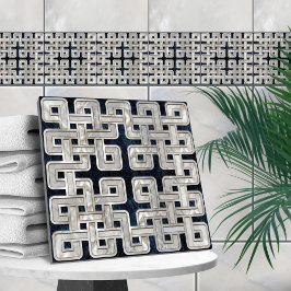 Snäcka och pärlkärl av keltiska knaboler kakelplatta