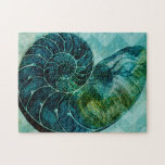 Snäckan spiral Turcos Conch Conch Pussel<br><div class="desc">I den här levande bilden kan du i vintage se naturligt och unikt stil i turkoise Conch-snäckan nära. Den här unika typen av konst har svart skuggning för att accentuera den här konsolens spiralformade snäcka. Skaffa den här snäckan med turkobakgrunden på din produkt idag.</div>