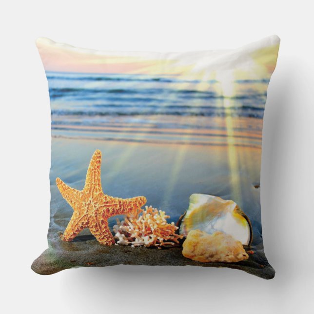 Snäckor och svält på strand kudde (Framsida)