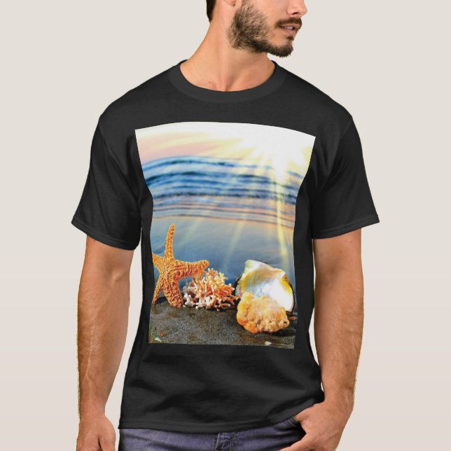 Snäckor och svält på strand t shirt (Framsida)