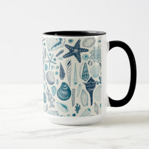 Snäckor på benvita mugg