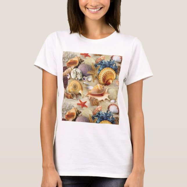 Snäckor på strand t shirt (Framsida)