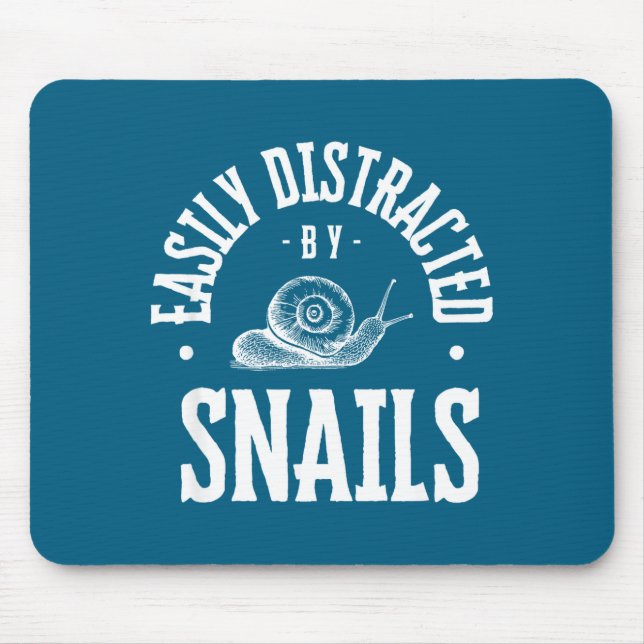 Snail Lover Easily Distracted By Snails, Funny Sna Musmatta (Framsidan)