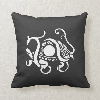 Snake and Turtle T-Shirt - Large Logotyp Kudde