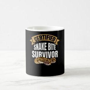 Snake Bita Survivor får bra återställningsgåvo Kaffemugg