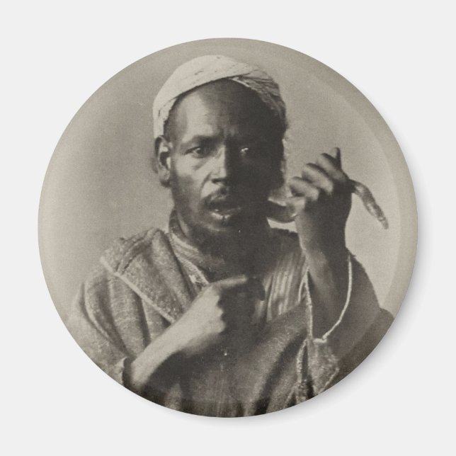Snake charmer in Tangier, Marocko, 1913 Magnet (Framsidan)