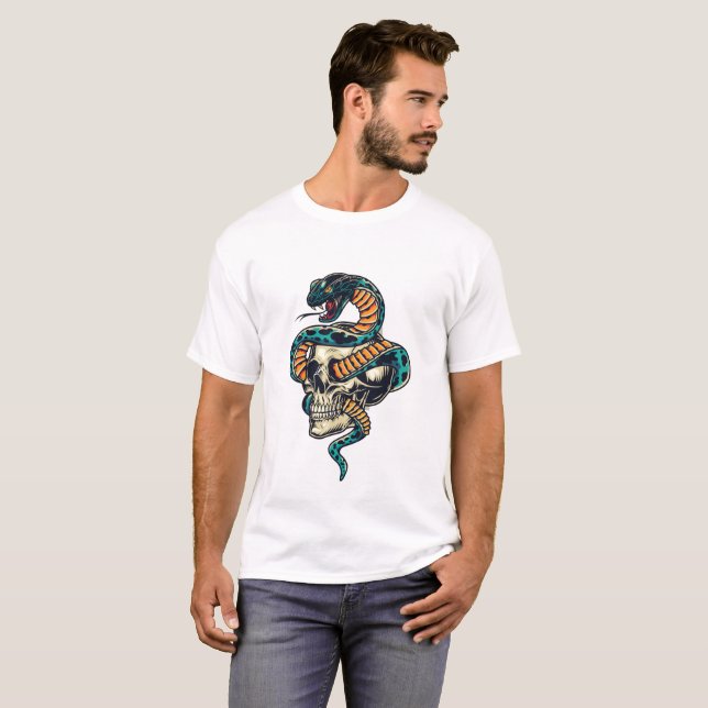 Snake invigd med skallskjorta t shirt (Hel framsida)