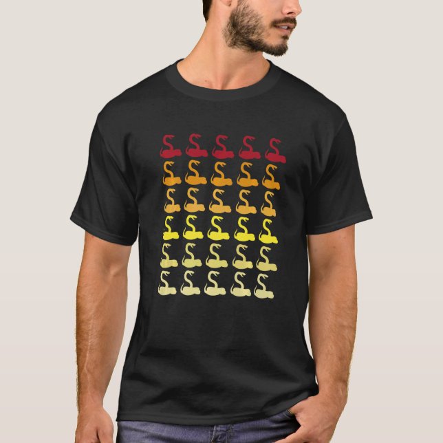 Snake Retro Animal Pattern   T Shirt (Framsida)