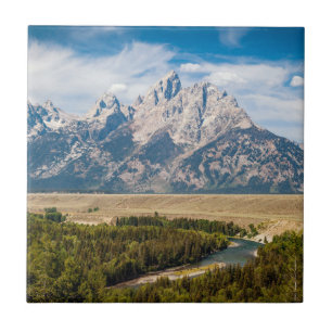Snake River förbiser den storslagna Teton Kakelplatta