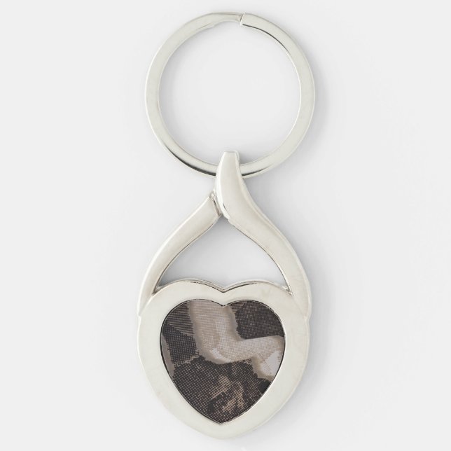 SNAKE SKIN TWISTED HEART SILVERFÄRGAD NYCKELRING (Framsidan)
