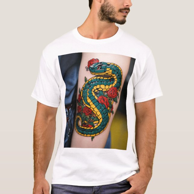 "Snake Tattoo Hand T-shirt" T Shirt (Framsida)