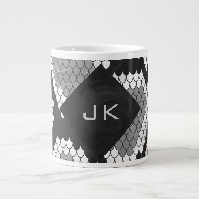 Snakeskin Grått, vit och svart monogrammad Jumbo Mugg (Framsidan)