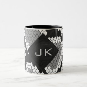 Snakeskin Grått, vit och svart monogrammad Två-Tonad Mugg
