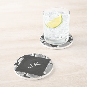Snakeskin Grått, vit och svart monogrammad Underlägg Sandsten