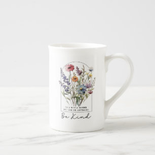 Snäll Mug – Vattenfärg Wildflower Vänlighet Benporslin Mugg