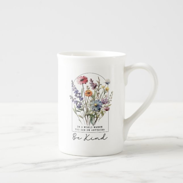 Snäll Mug – Vattenfärg Wildflower Vänlighet  Benporslin Mugg (Höger)