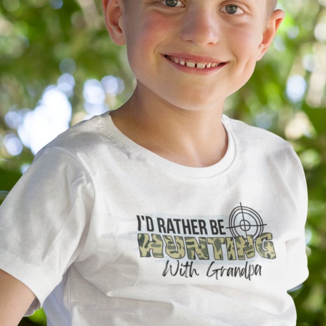 Snarare jaga med morfar. t shirt (Skapare uppladdad)