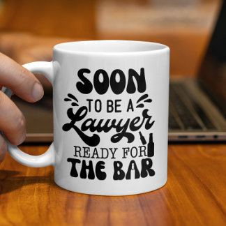 Snart blir det ett Redo för advokater i Pub. Kaffemugg