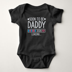 Snart blivande pappa 2026 Läser in graviditetsmedd T Shirt