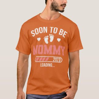 Snart ska Mamma Est 2023 lastas för Gravid och T Shirt