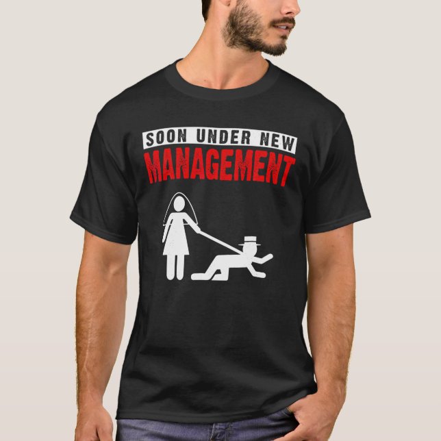 Snart Under Ny Ledning Cool Svärmodig Sällskapsfes T Shirt (Framsida)