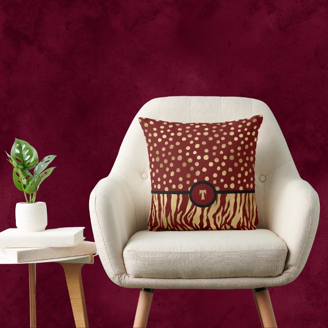 Snazzy Animal Print Inspired Rust and Guld Kudde (Skapare uppladdad)