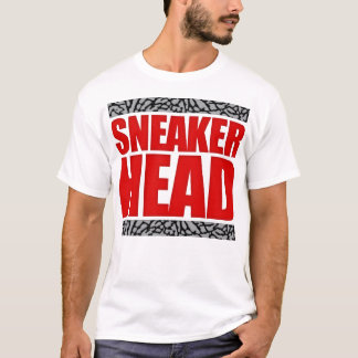 Sneakerhead avfyrar rött cementerar t-shirt